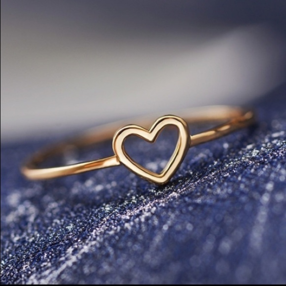 [GOLD] Simple Delicate Dainty Love Heart Ring❤️💫✨ - Picture 3 of 6